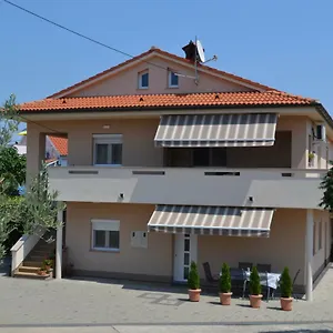 Apartment Silvija, Vrh (Krk)